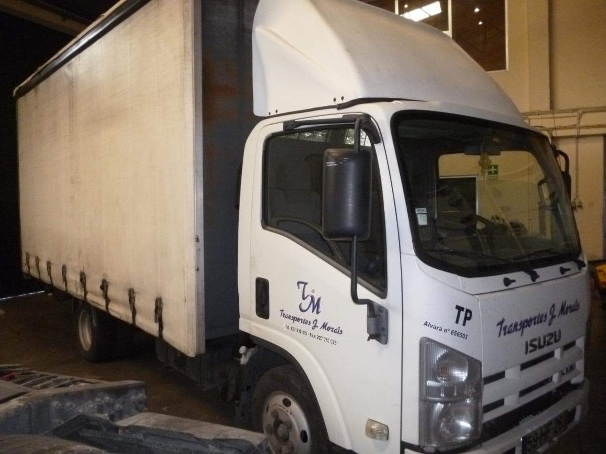 ISUZU NLR85 HD5AYE E4