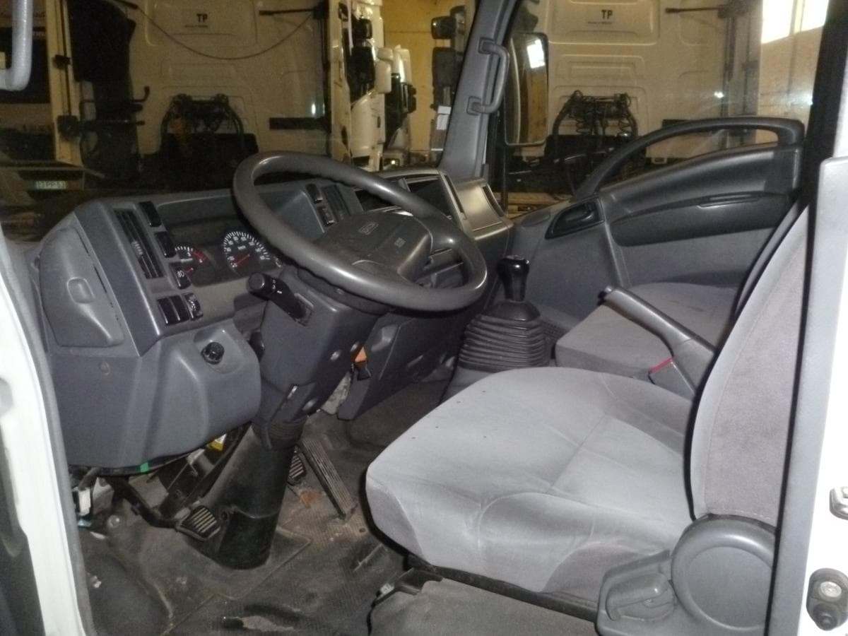 ISUZU NLR85 HD5AYE E4 — imagen 8