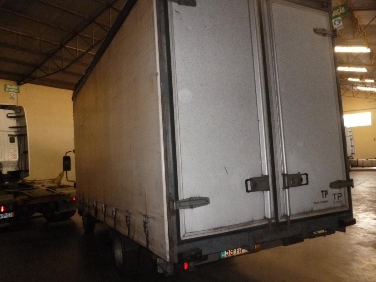 ISUZU NLR85 HD5AYE E4 — imagen 3