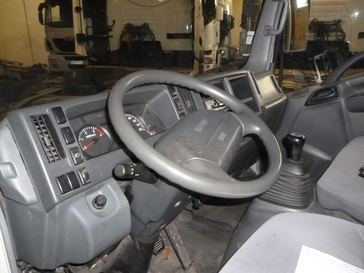 ISUZU NLR85 HD5AYE E4 — imagen 9