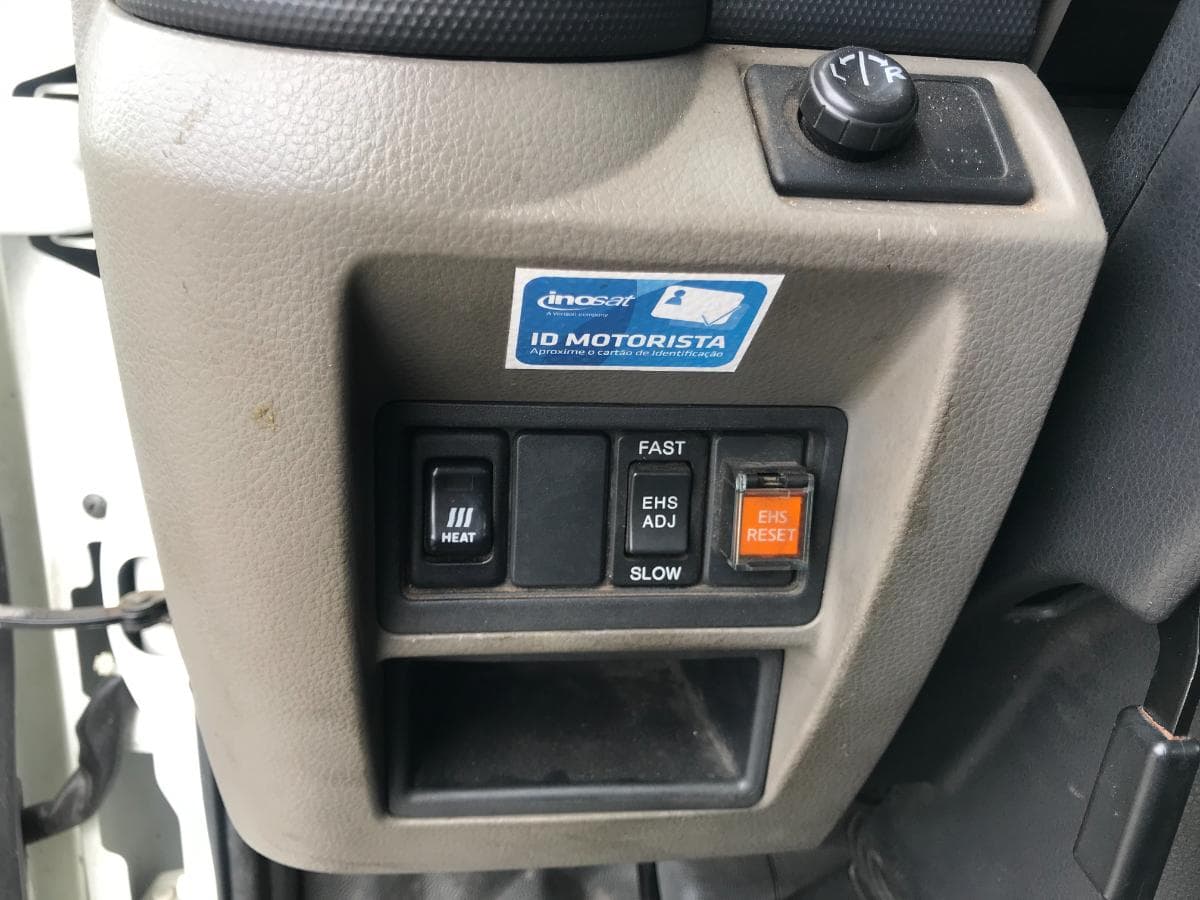 Nissan Cabstar F24.35 com Plataforma Elevatória Sequani CTE Z19 — imagem 20