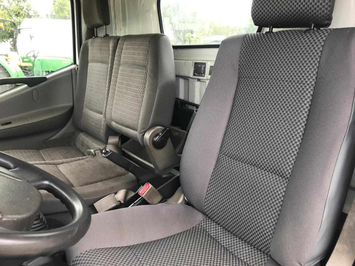 Nissan Cabstar F24.35 com Plataforma Elevatória Sequani CTE Z19 — imagem 27