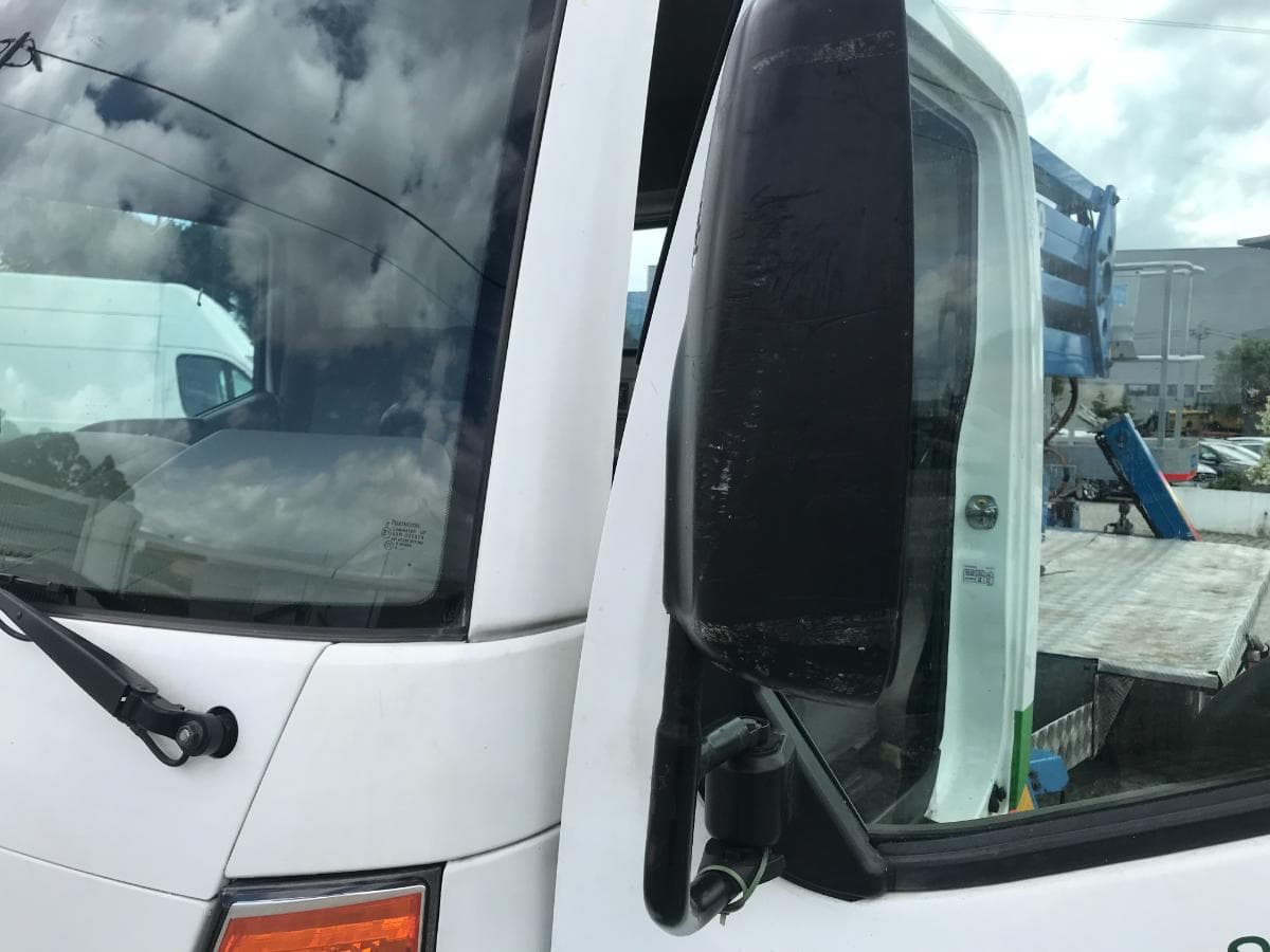 Nissan Cabstar F24.35 com Plataforma Elevatória Sequani CTE Z19 — imagem 28
