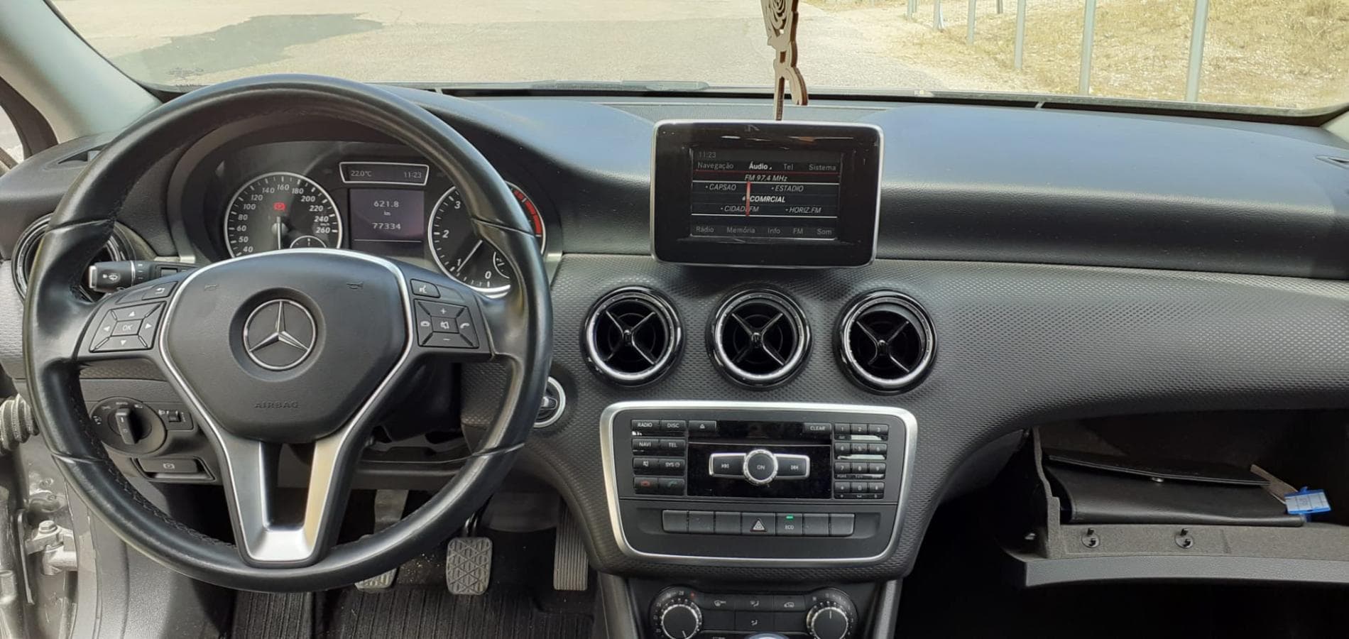 Mercedes-Benz A180 CDI · Ano 2014 — imagem 11