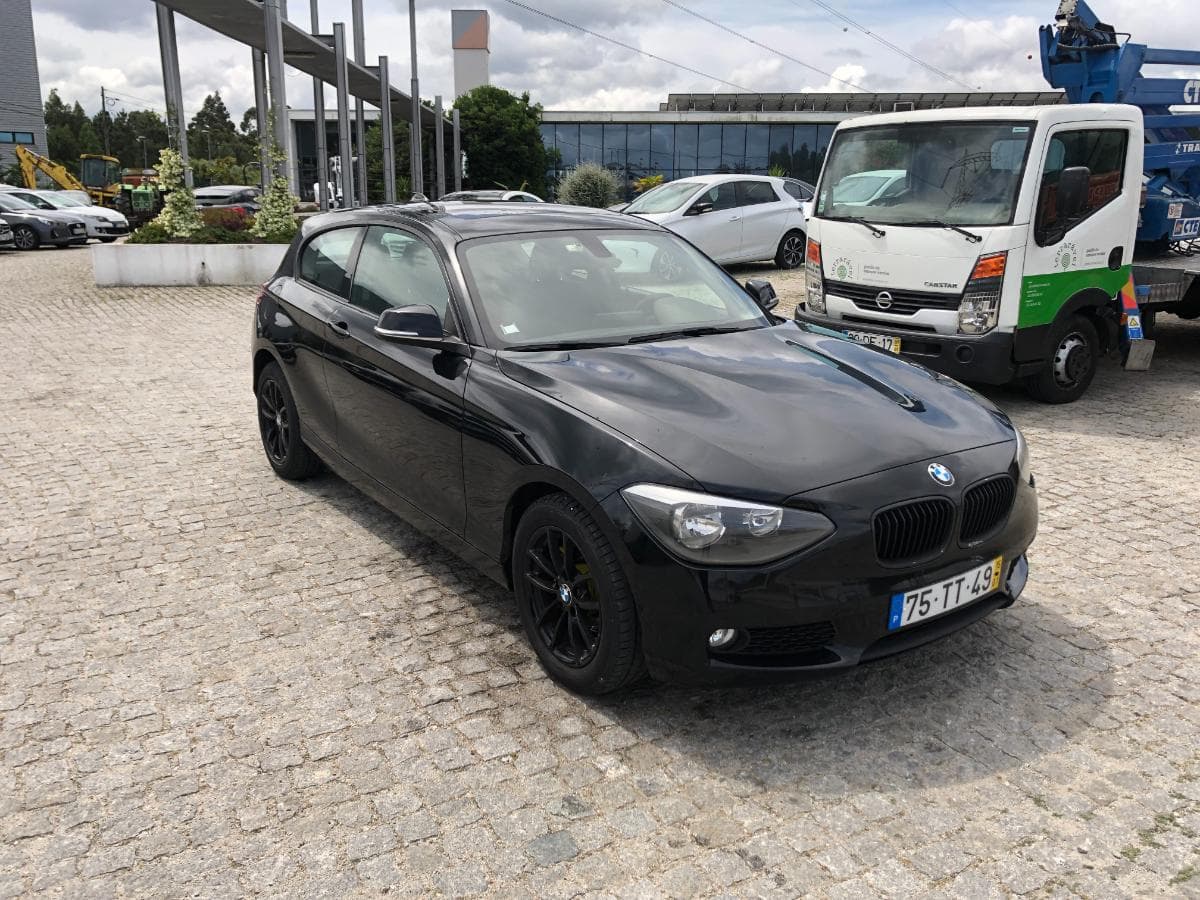 BMW 116D Coupé · Ano 2015 — imagem 1