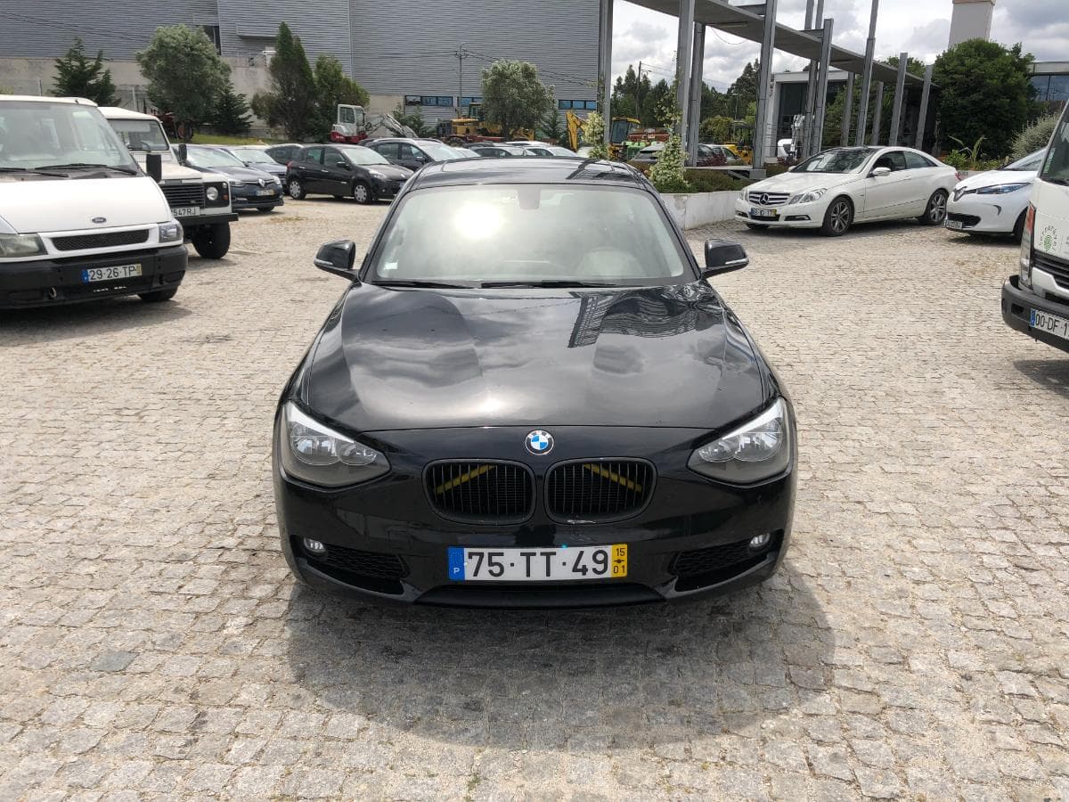 BMW 116D Coupé · Ano 2015 — imagem 2