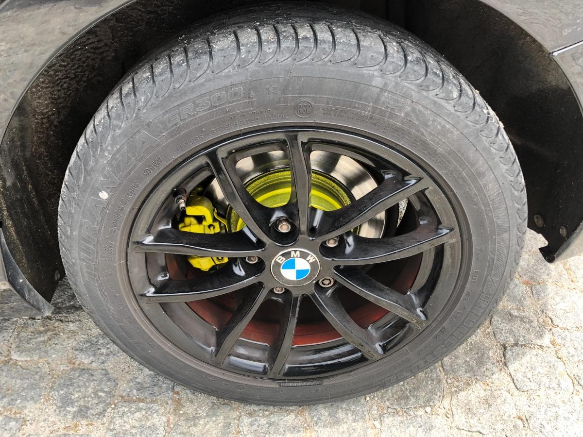 BMW 116D Coupé · Ano 2015 — imagem 17