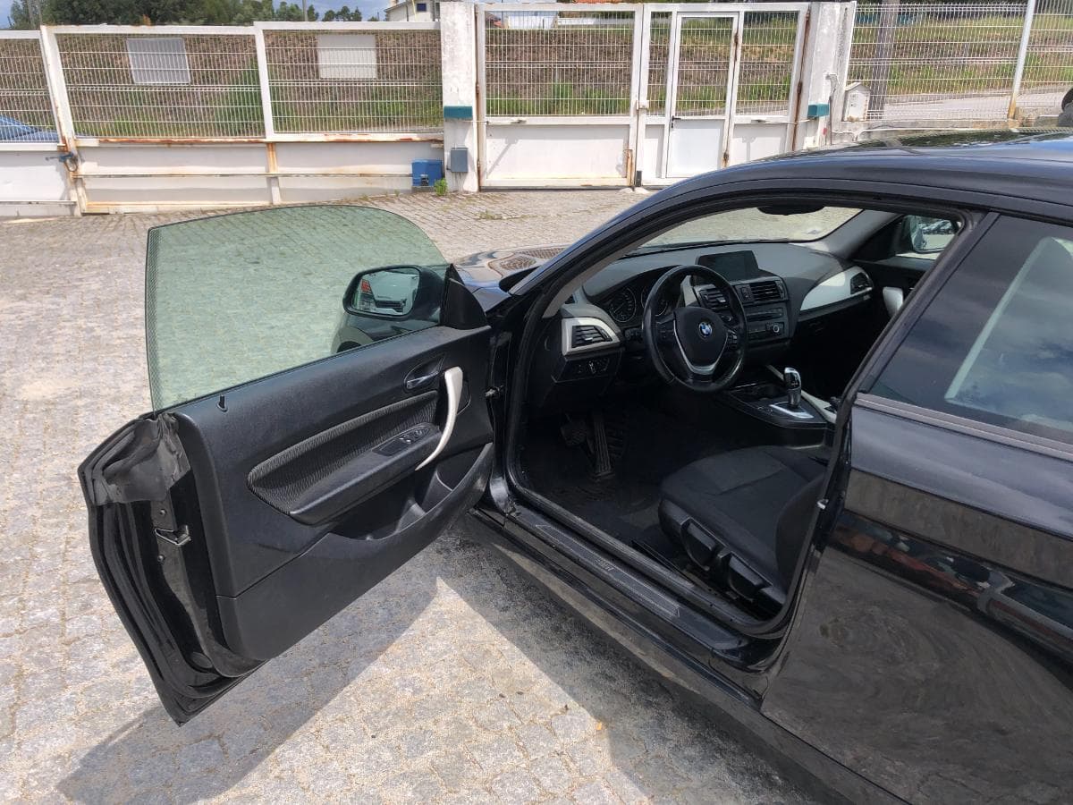 BMW 116D Coupé · Ano 2015 — imagem 20