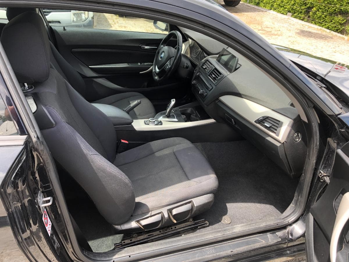 BMW 116D Coupé · Ano 2015 — imagem 22