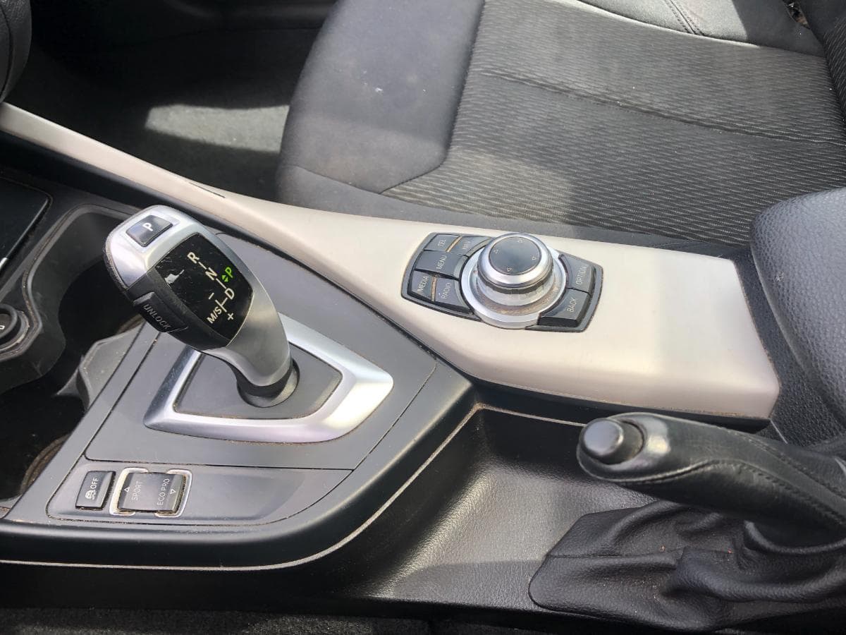BMW 116D Coupé · Ano 2015 — imagem 30