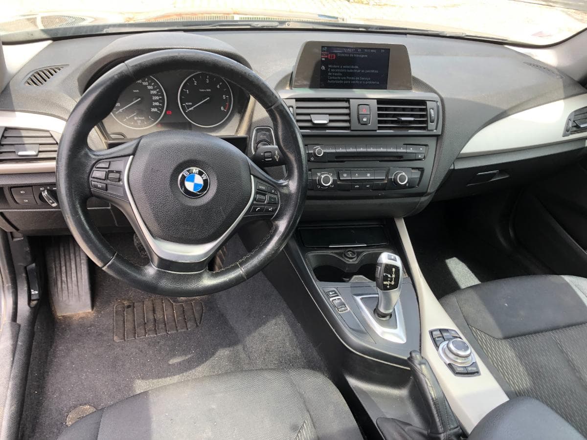 BMW 116D Coupé · Ano 2015 — imagem 38