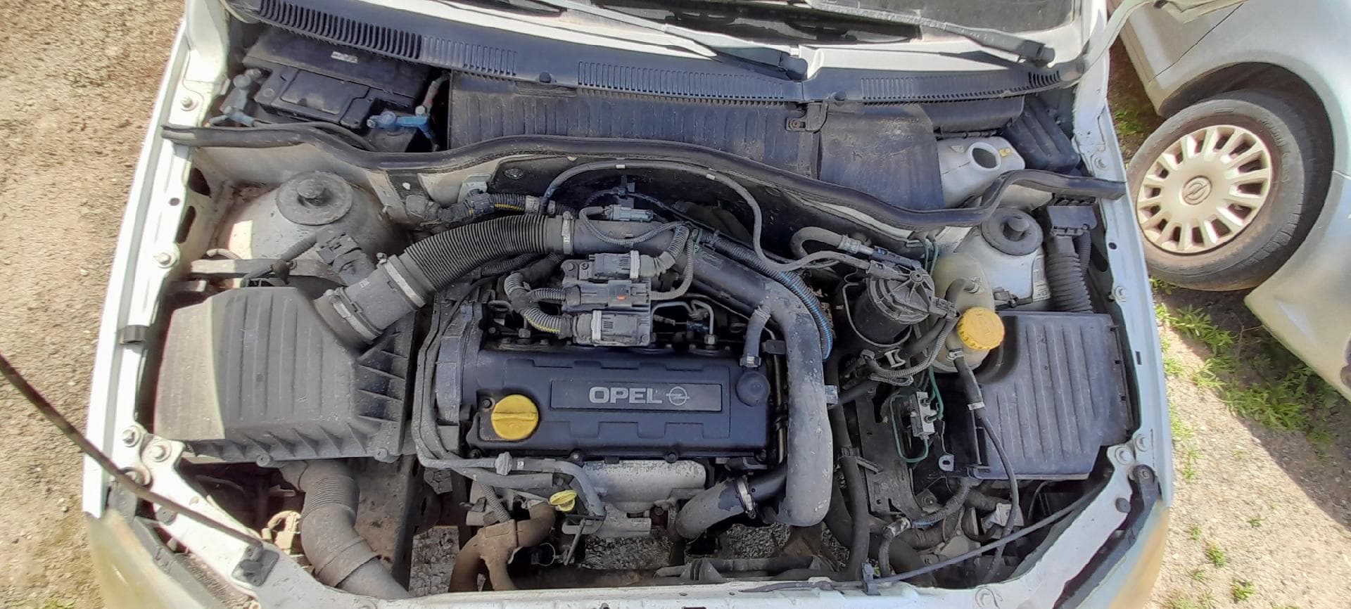 Opel Corsa C Van — imagem 8