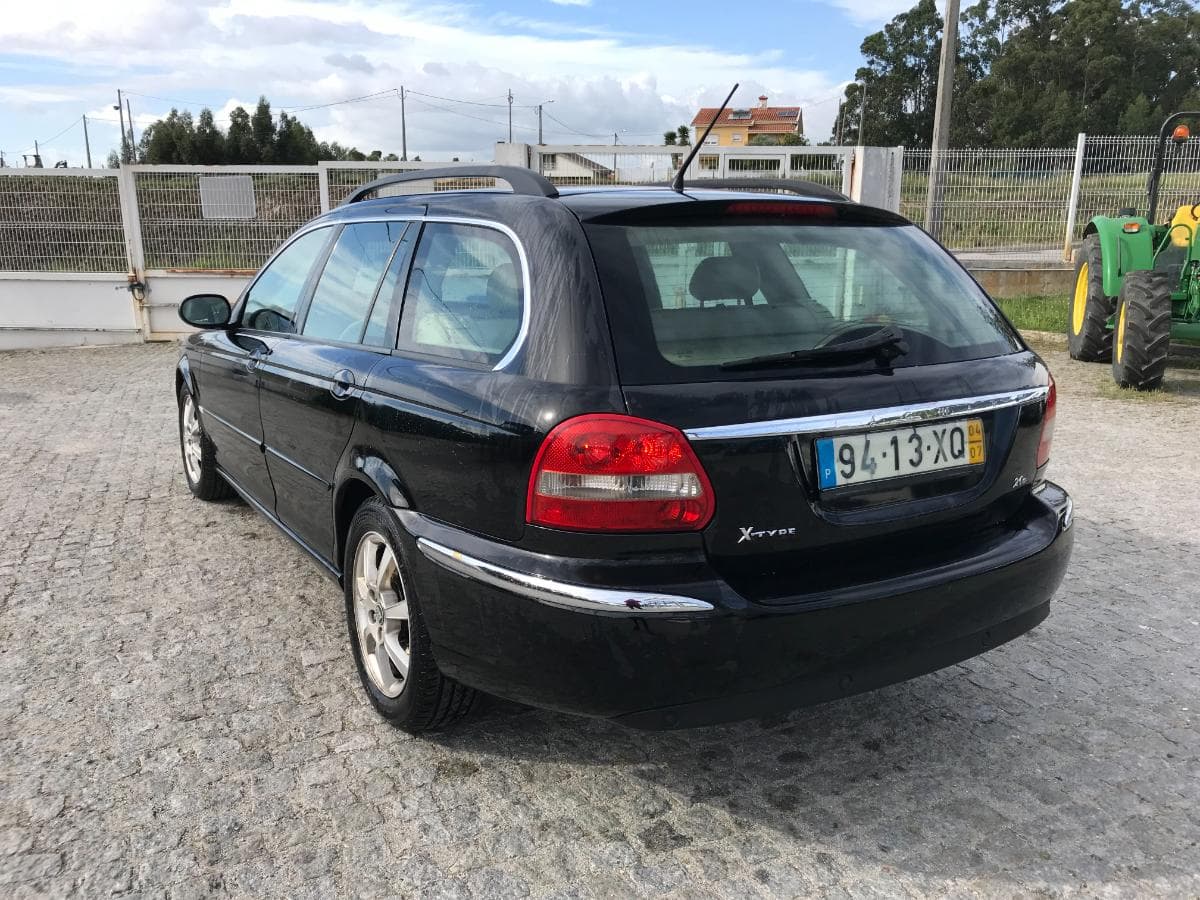 Jaguar X-Type 2.0D Estate · Ano 2004 — imagem 11