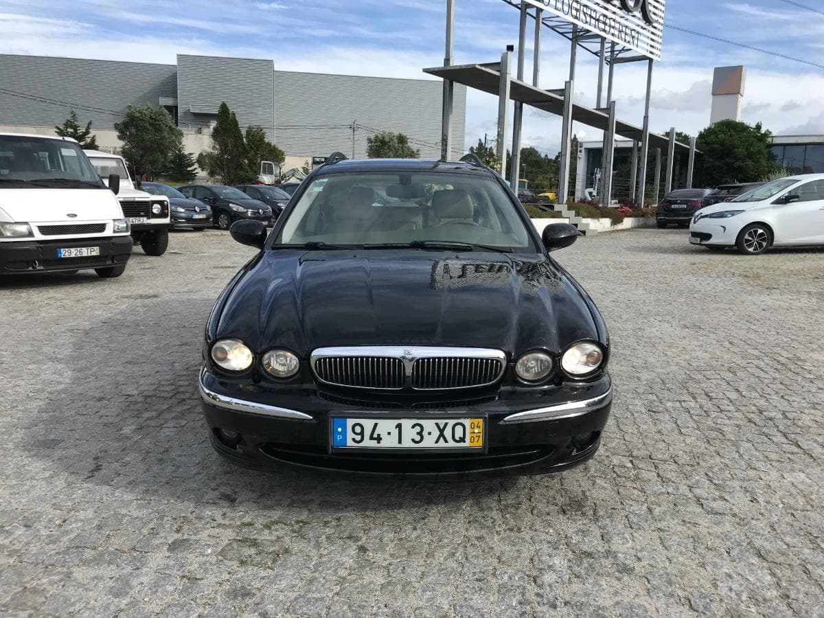 Jaguar X-Type 2.0D Estate · Ano 2004 — imagem 2