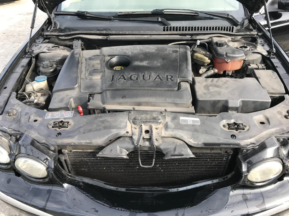 Jaguar X-Type 2.0D Estate · Ano 2004 — imagem 3