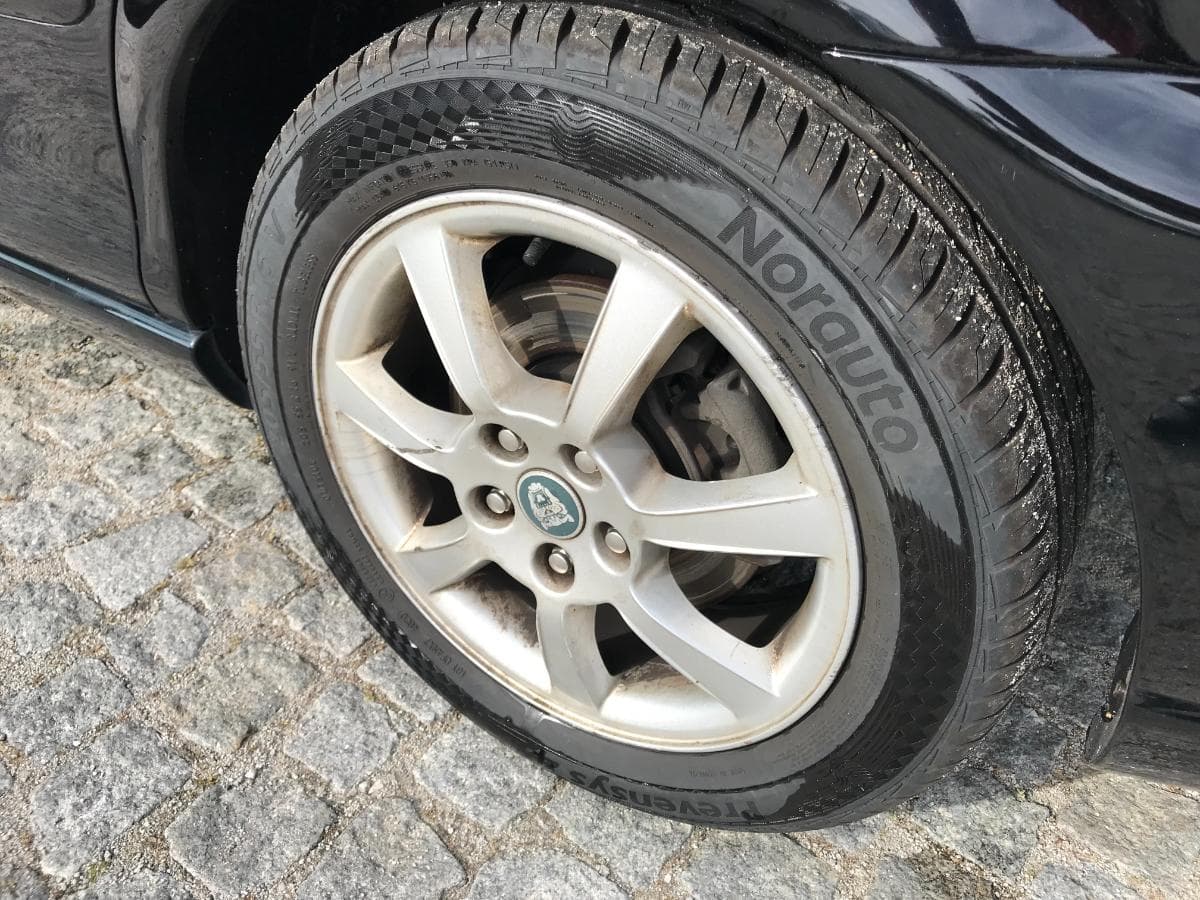 Jaguar X-Type 2.0D Estate · Ano 2004 — imagem 16