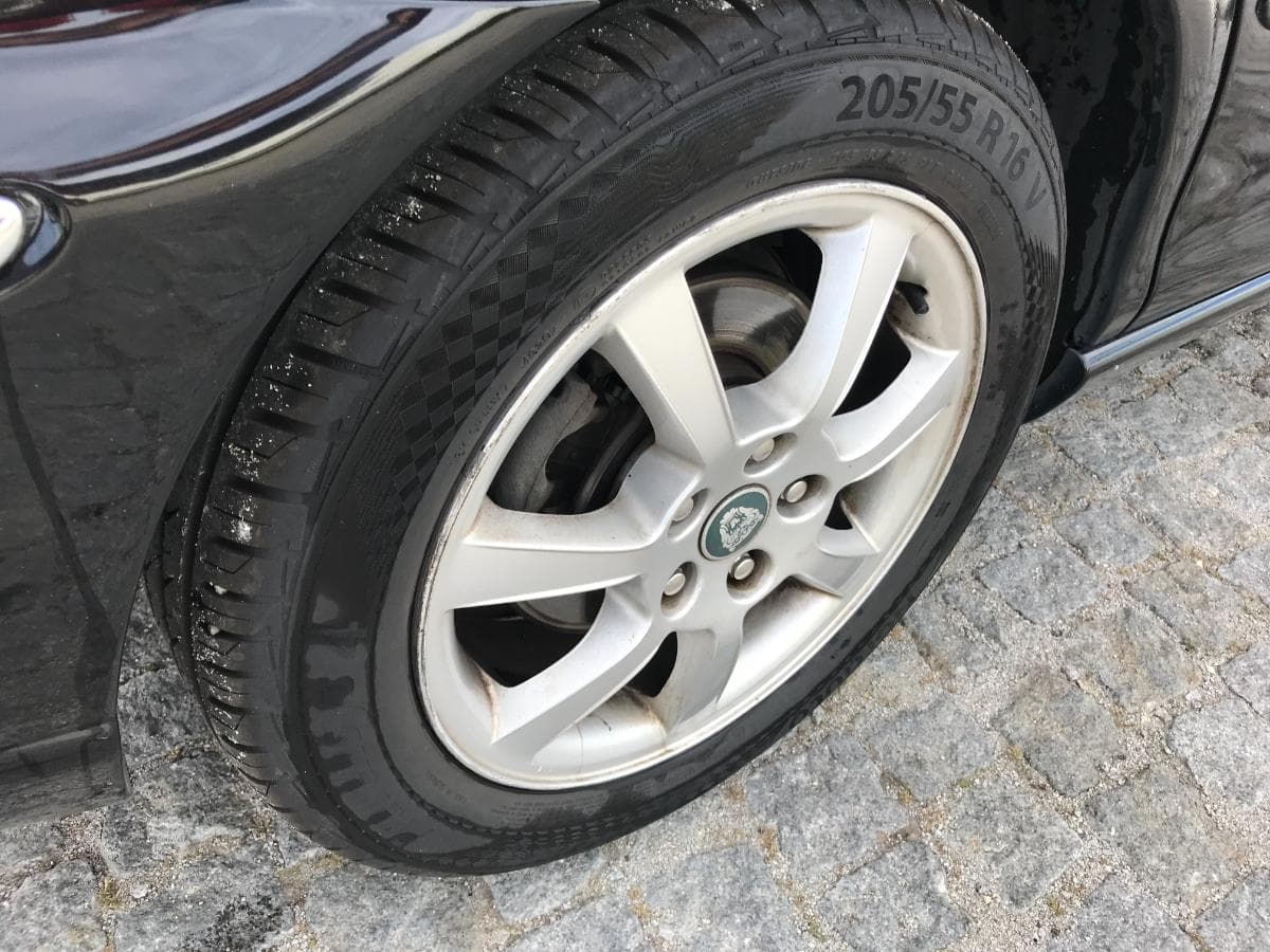 Jaguar X-Type 2.0D Estate · Ano 2004 — imagem 18