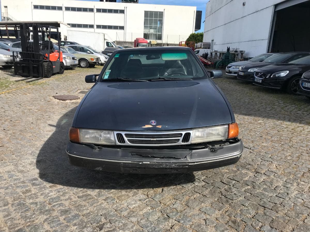 SAAB 9000CS 2.0S · Ano 2002 — imagen 2