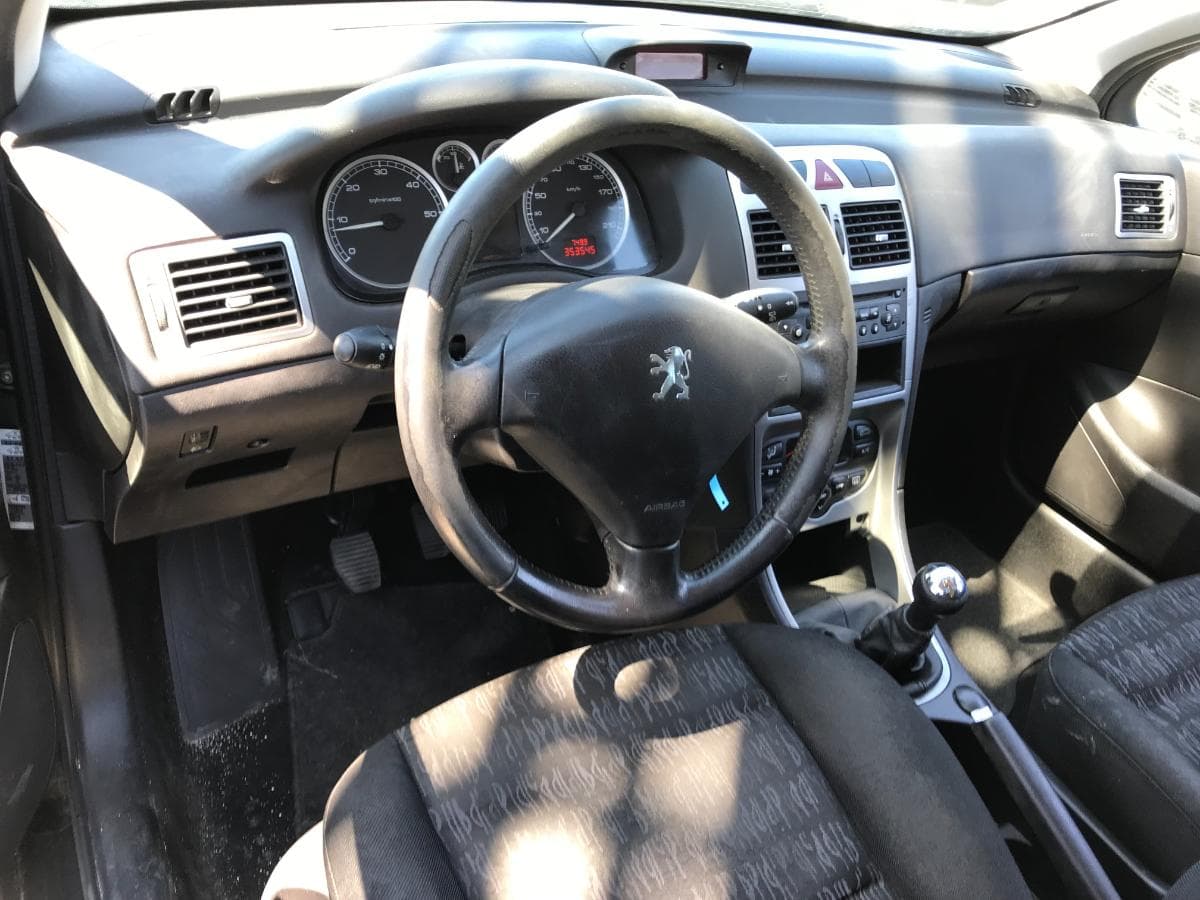 Peugeot 307 1.6HDI · Ano 2005 — imagen 22