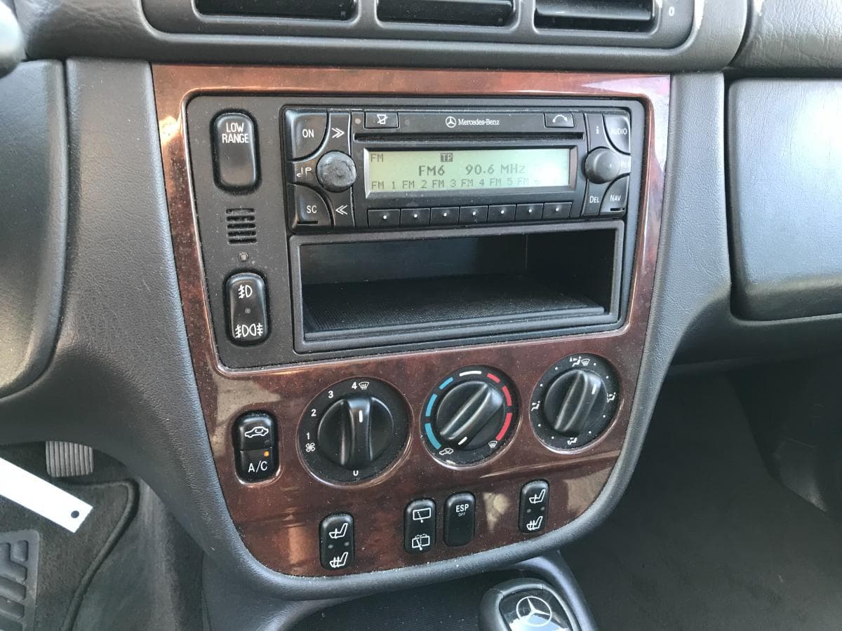 Mercedes-Benz ML 270CDI · Ano 2000 — imagem 25