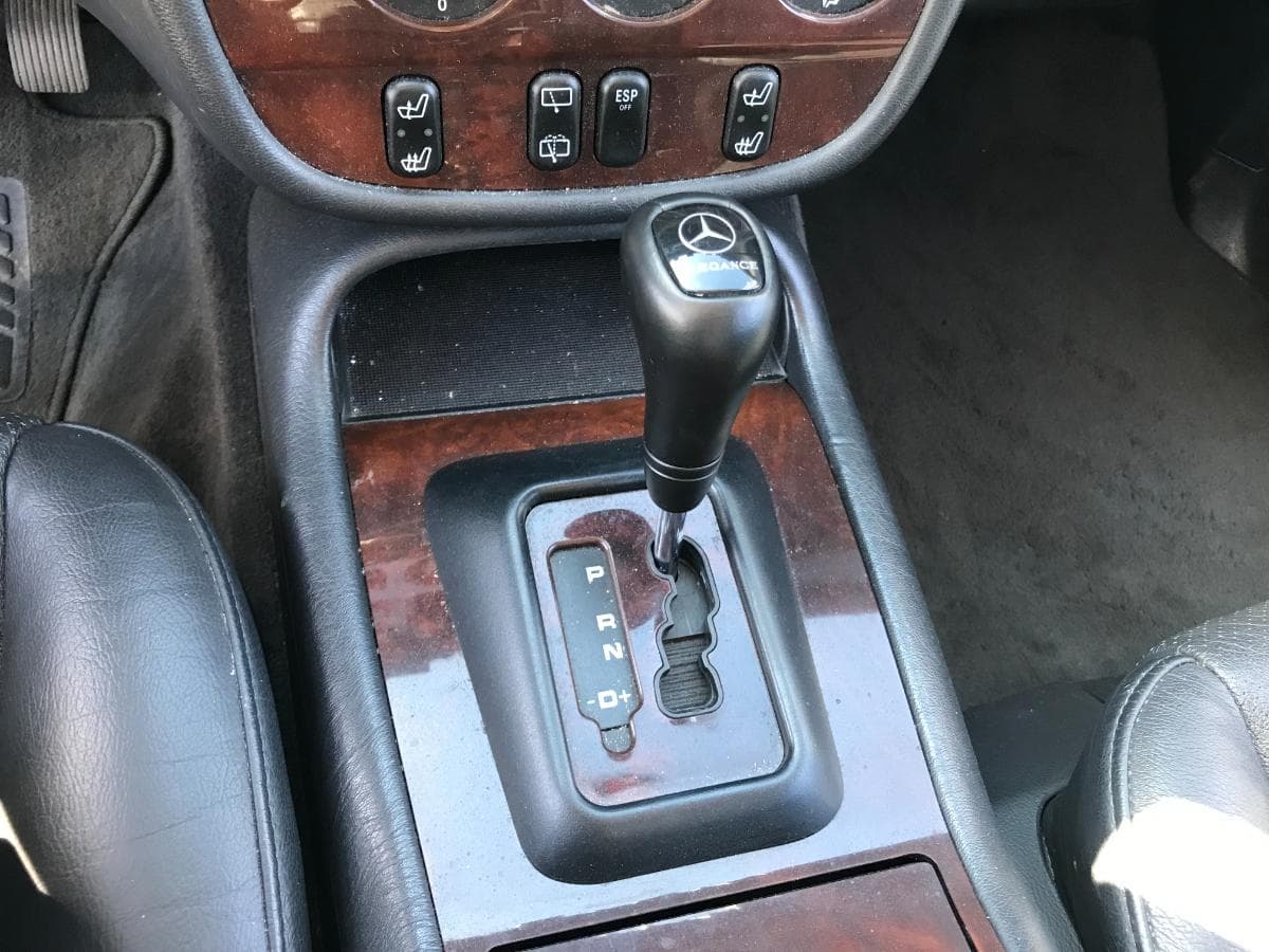 Mercedes-Benz ML 270CDI · Ano 2000 — imagem 29