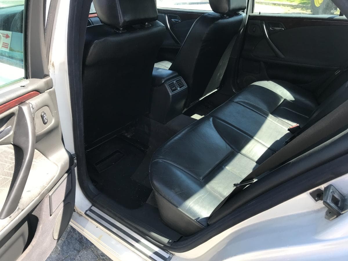 Mercedes-Benz E220 CDI · Ano 2001 — imagem 19