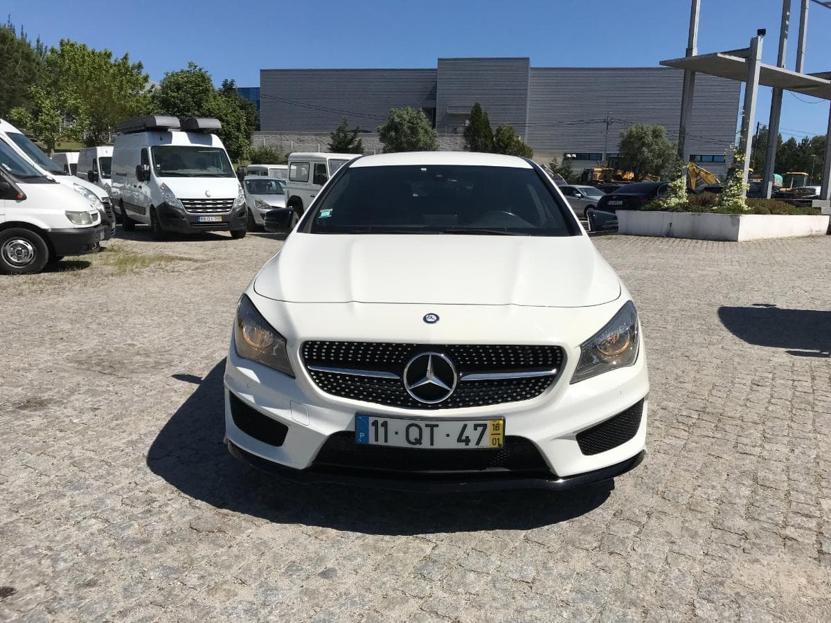 Mercedes-Benz CLA 200D Bluetec AMG · Ano 2016 — imagen 2