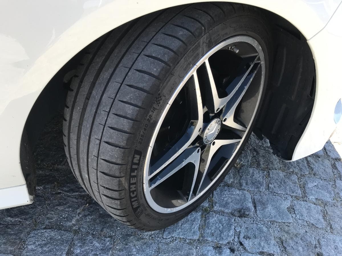 Mercedes-Benz CLA 200D Bluetec AMG · Ano 2016 — imagen 14