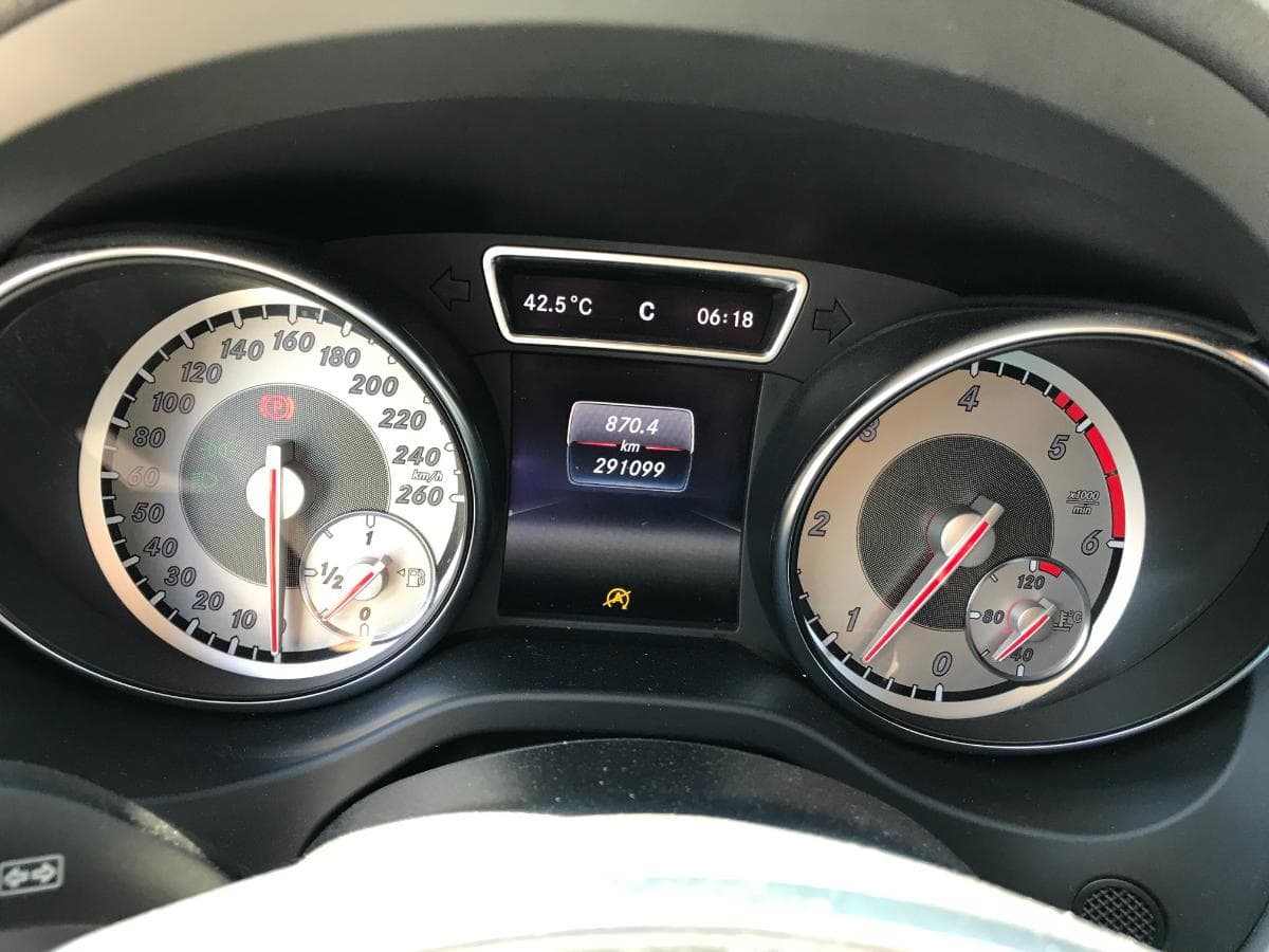 Mercedes-Benz CLA 200D Bluetec AMG · Ano 2016 — imagen 25