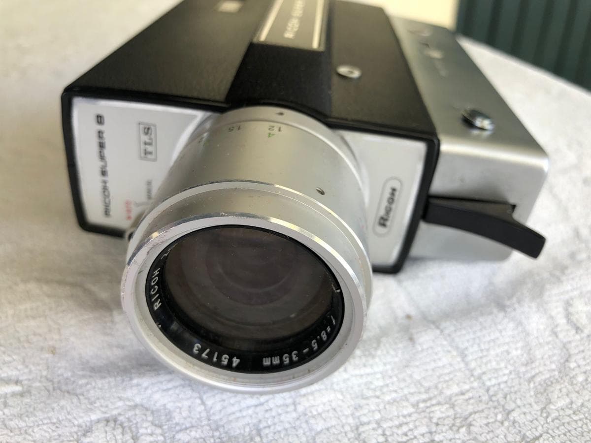Máquina de filmar Vintage — imagem 3