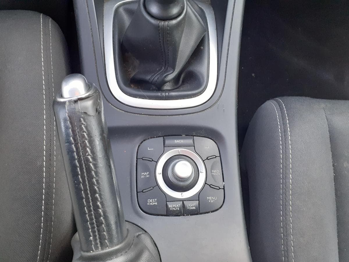 Renaut Mégane 1.5DCI · Ano 2011 — imagem 15