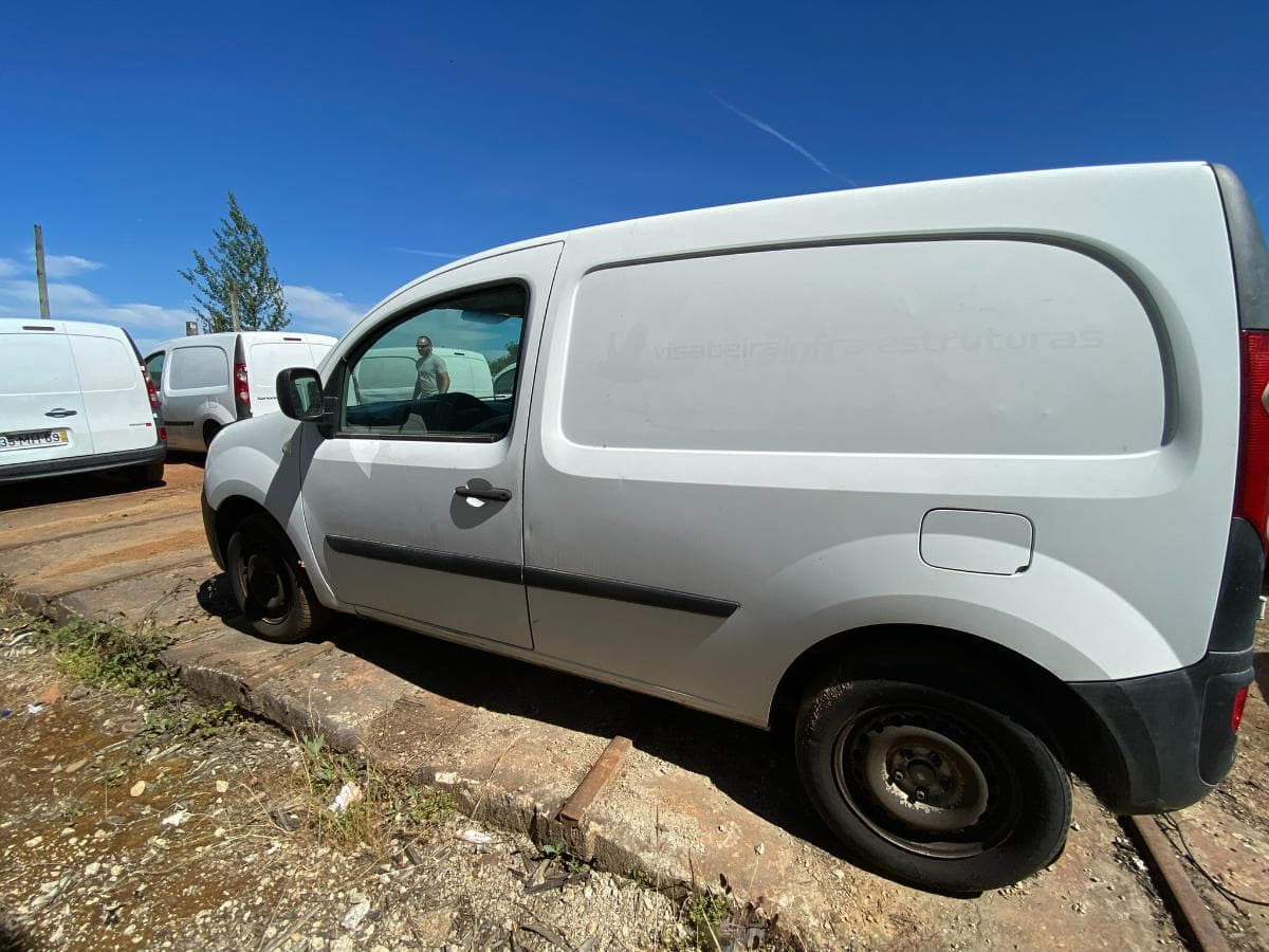 RENAULT KANGOO CONFORT — image 8
