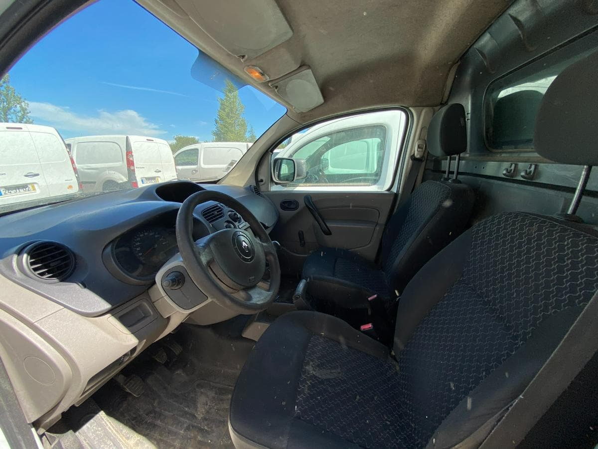 RENAULT KANGOO CONFORT — image 5