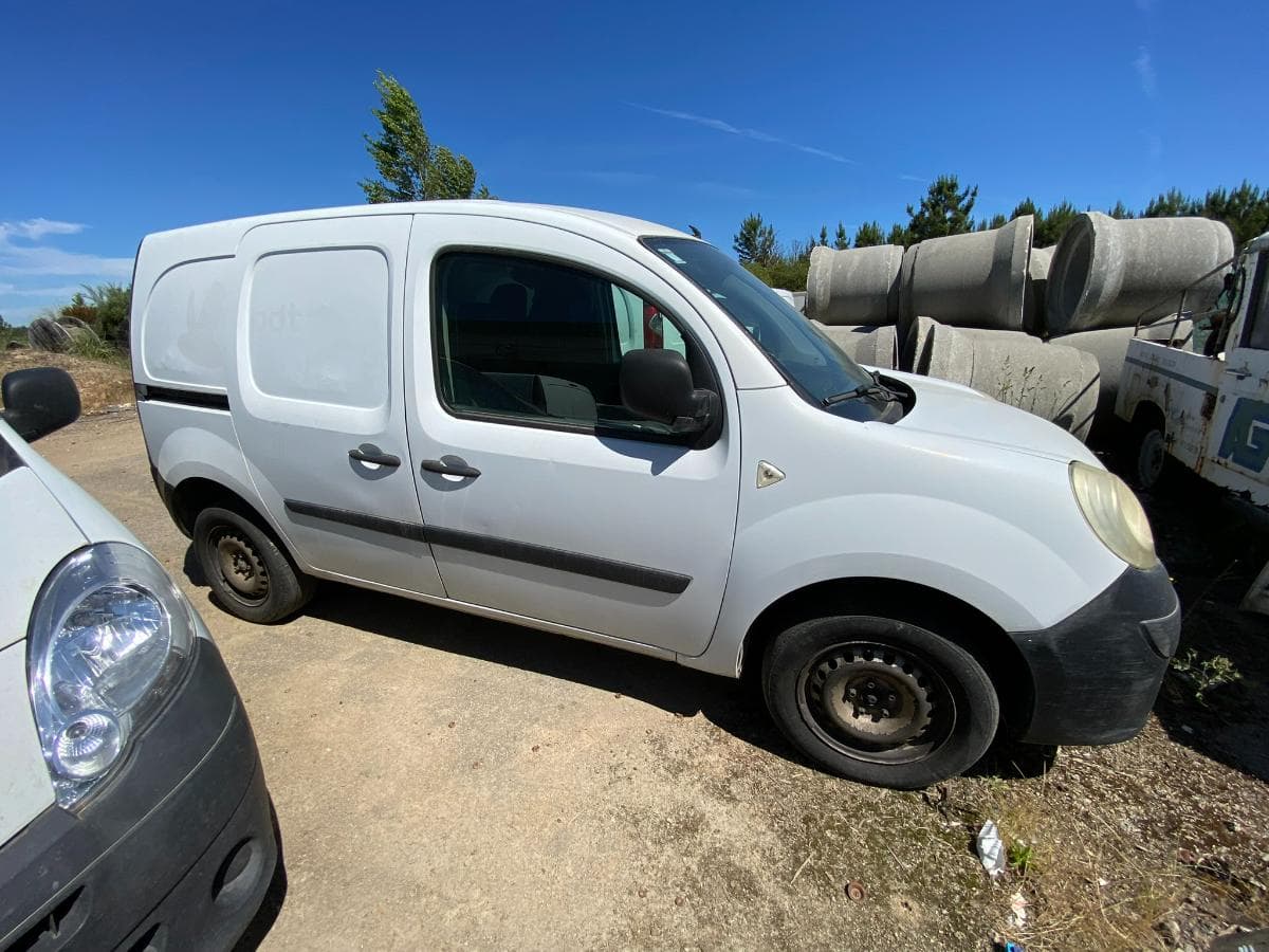 RENAULT KANGOO CONFORT — imagem 8