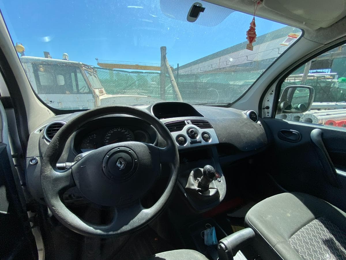 RENAULT KANGOO CONFORT — imagem 13