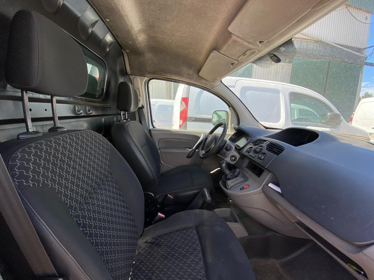 RENAULT KANGOO CONFORT — imagem 10