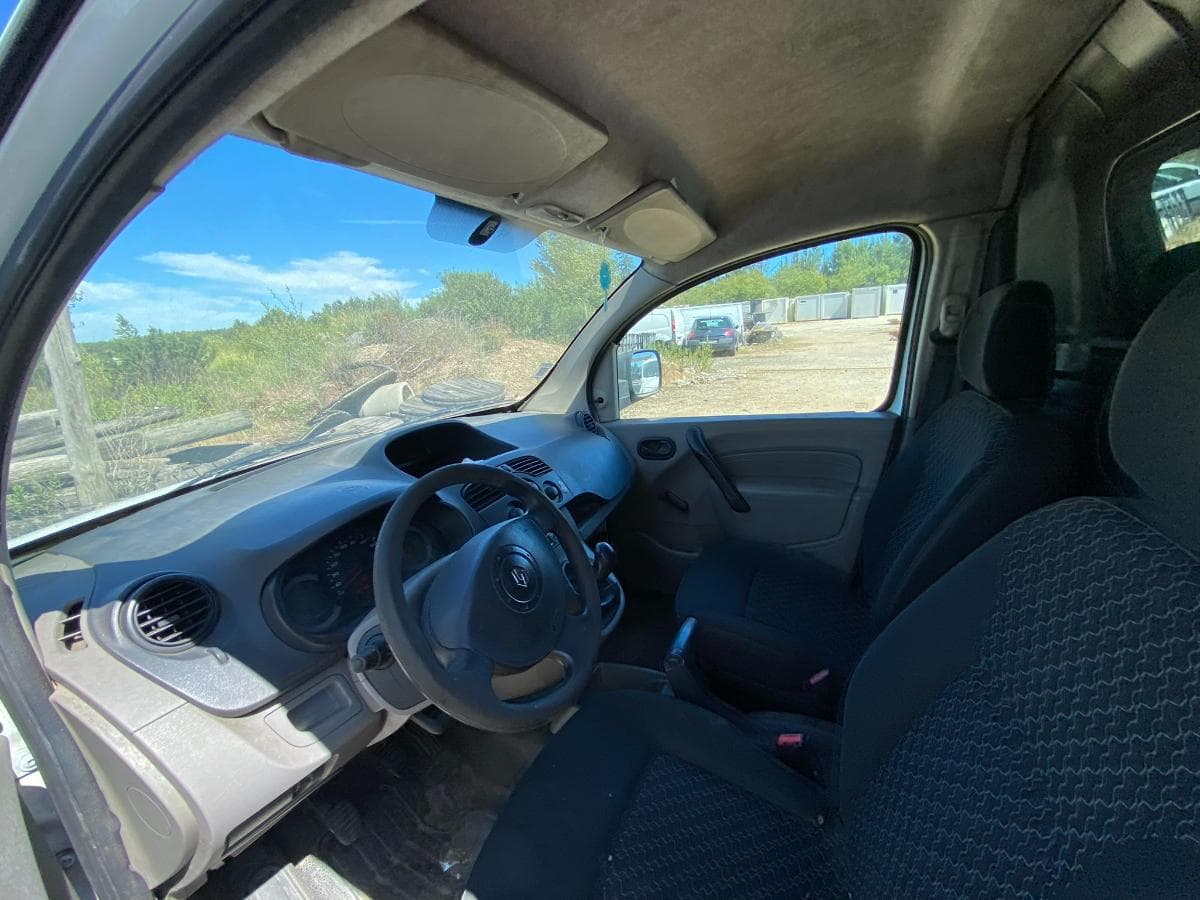 RENAULT KANGOO CONFORT — imagem 7