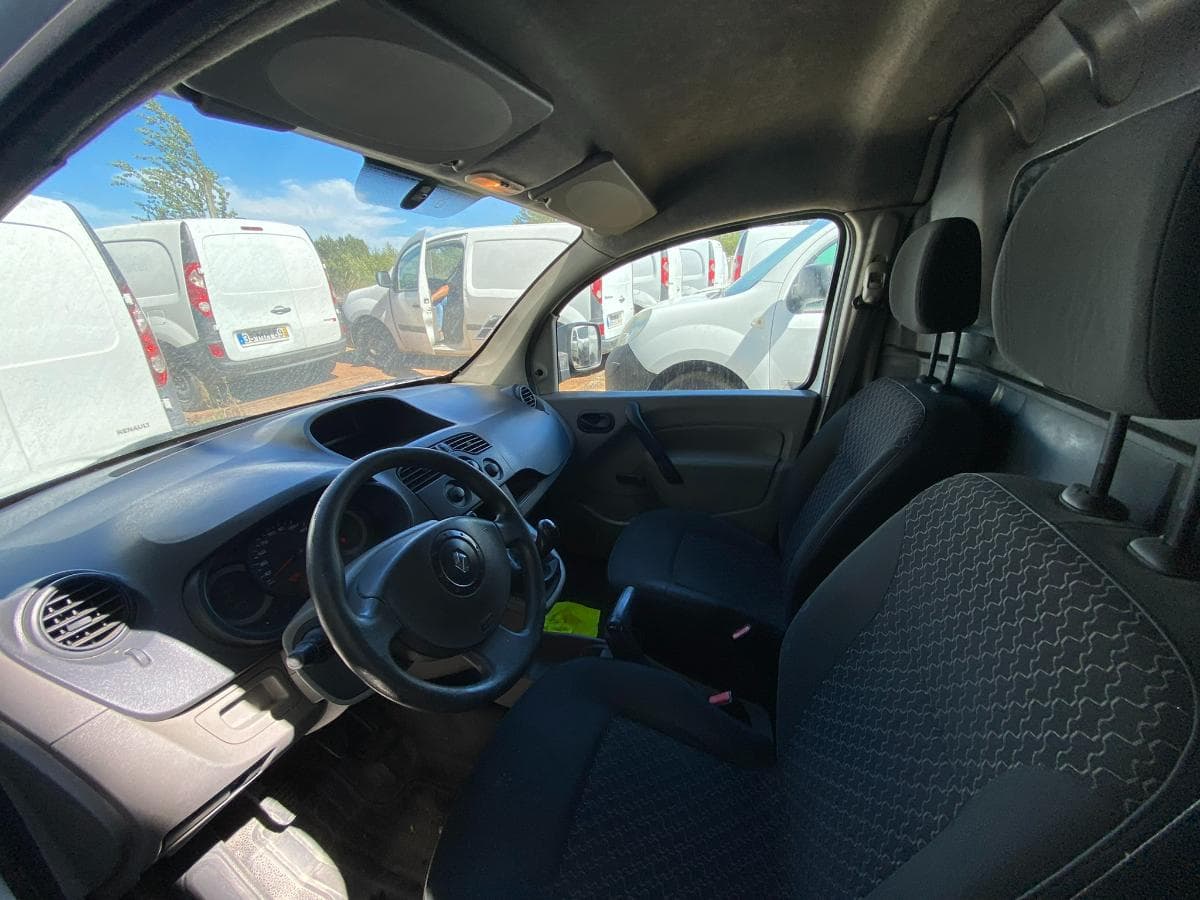 RENAULT KANGOO CONFORT — imagem 4