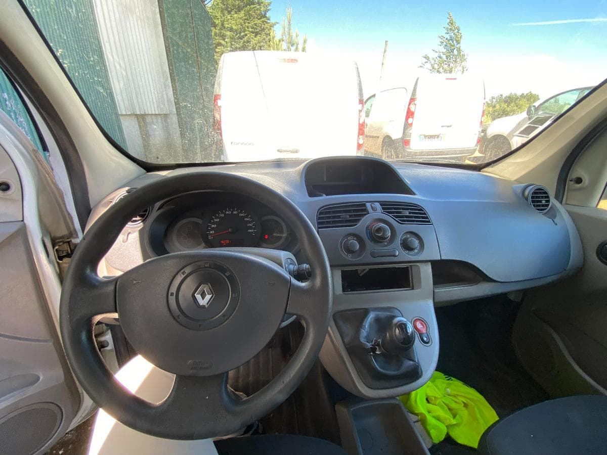 RENAULT KANGOO CONFORT — imagem 2