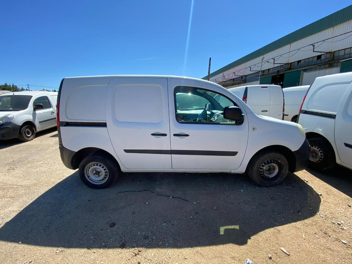 RENAULT KANGOO CONFORT — imagem 10