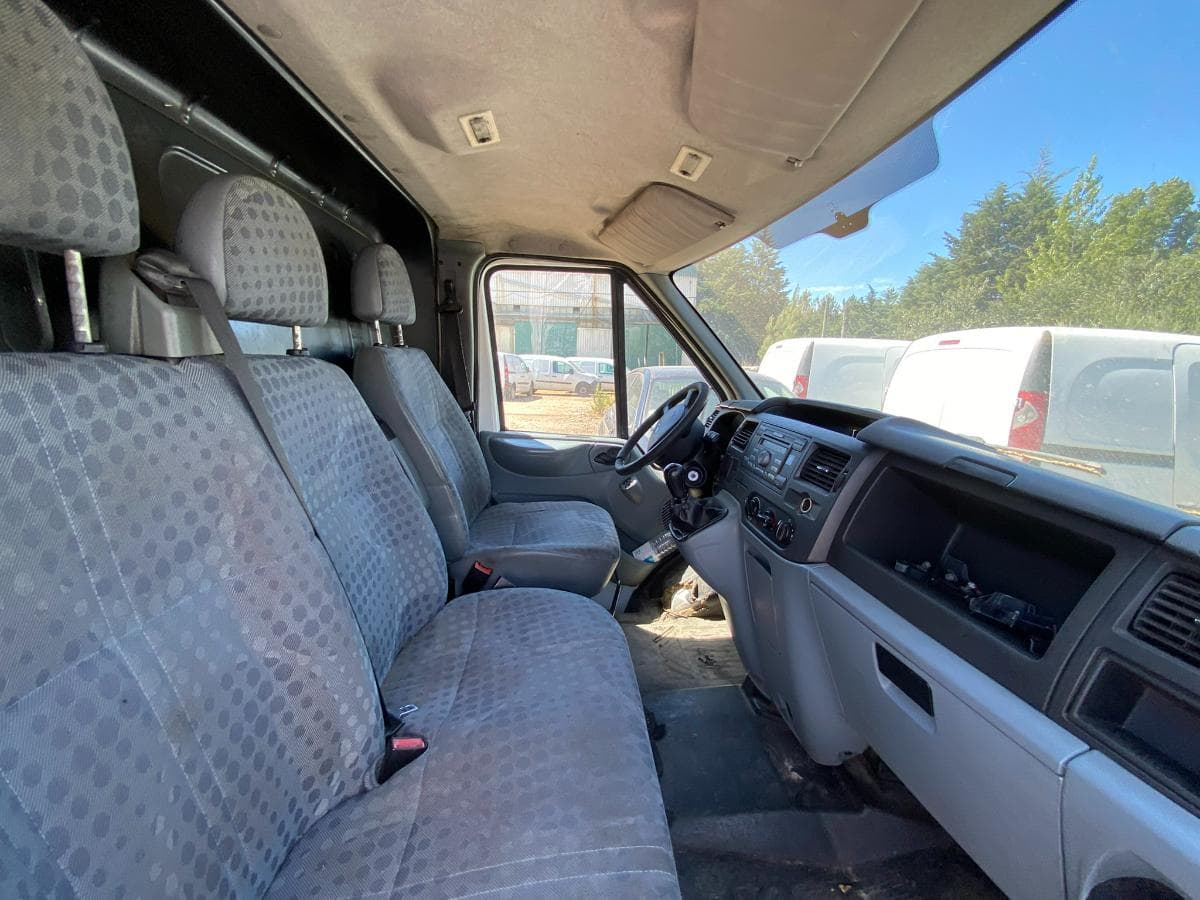 FORD TRANSIT VAN — imagem 6