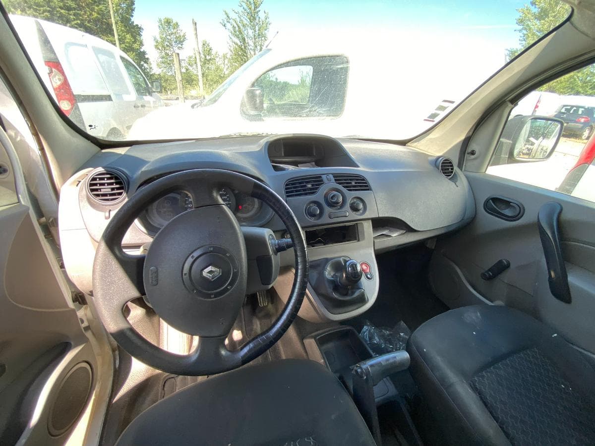 RENAULT KANGOO CONFORT — imagem 2