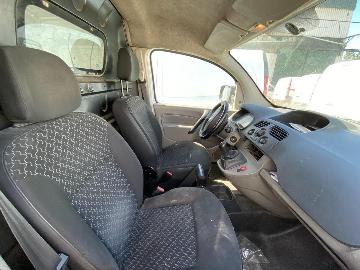 RENAULT KANGOO CONFORT — imagem 10