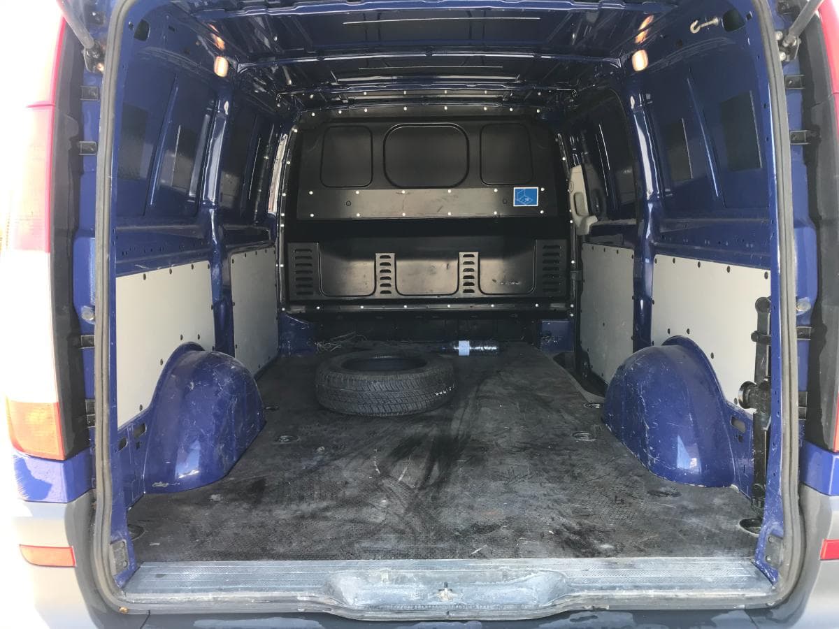 Mercedes-Benz Vito 113 DCI · Ano 2014 — imagen 8