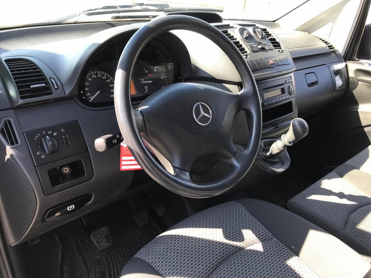 Mercedes-Benz Vito 113 DCI · Ano 2014 — imagen 27