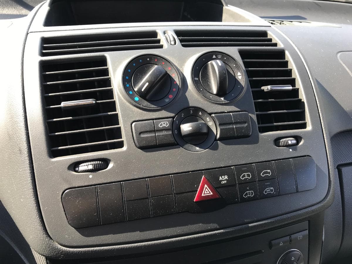 Mercedes-Benz Vito 113 DCI · Ano 2014 — imagen 28