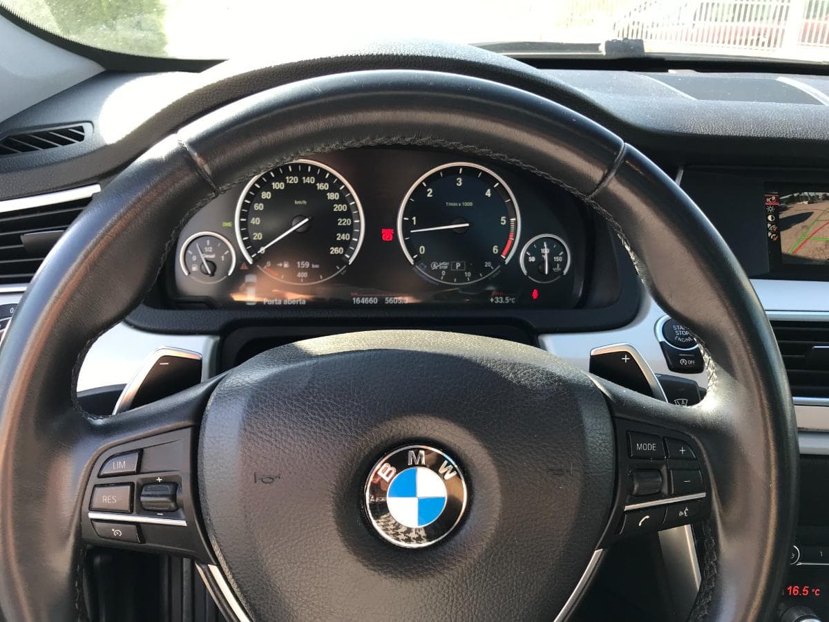FAST SALE · BMW 535d XDrive · Ano 2015 — imagem 46
