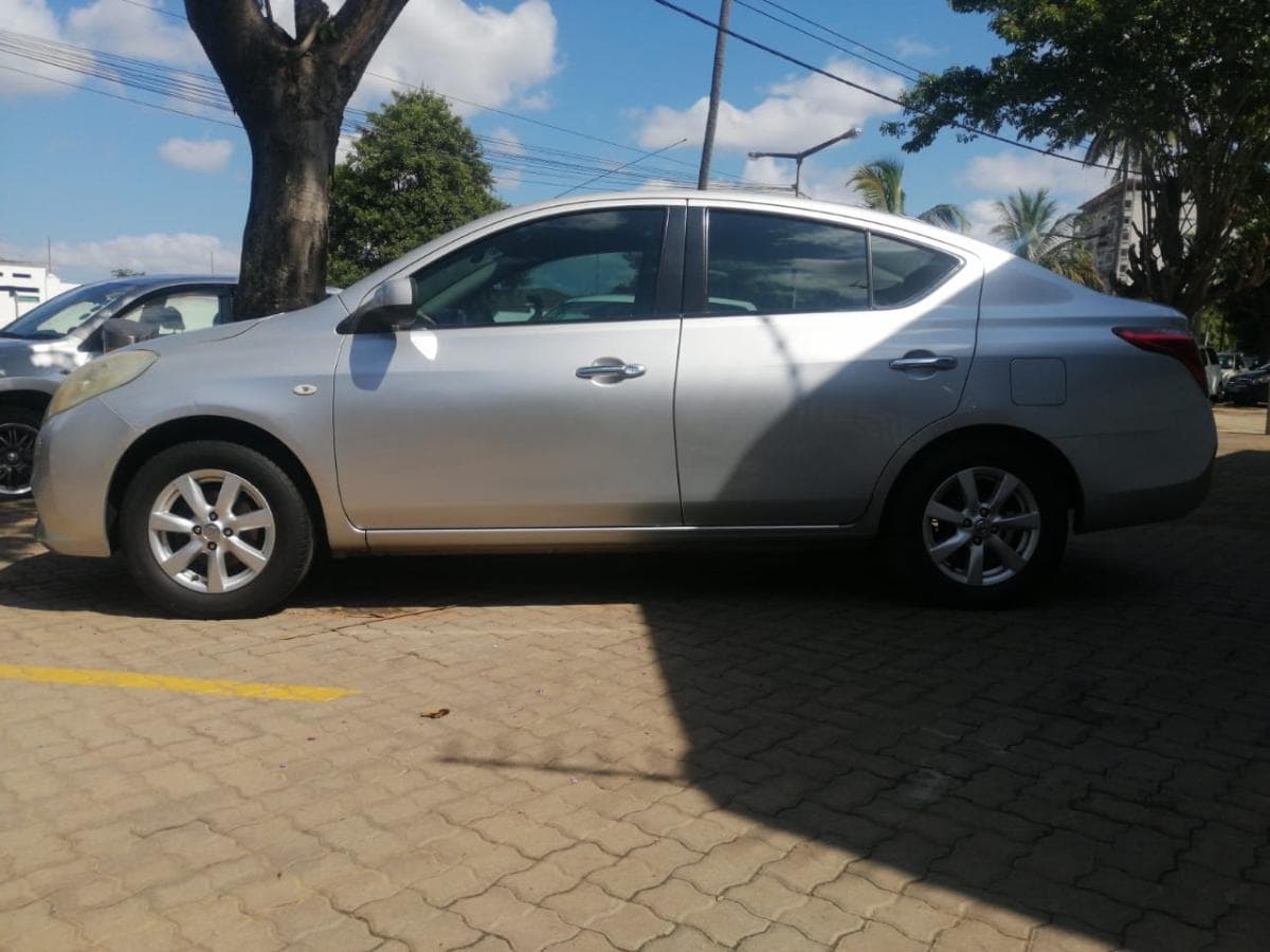 Nissan Almera · — image 4