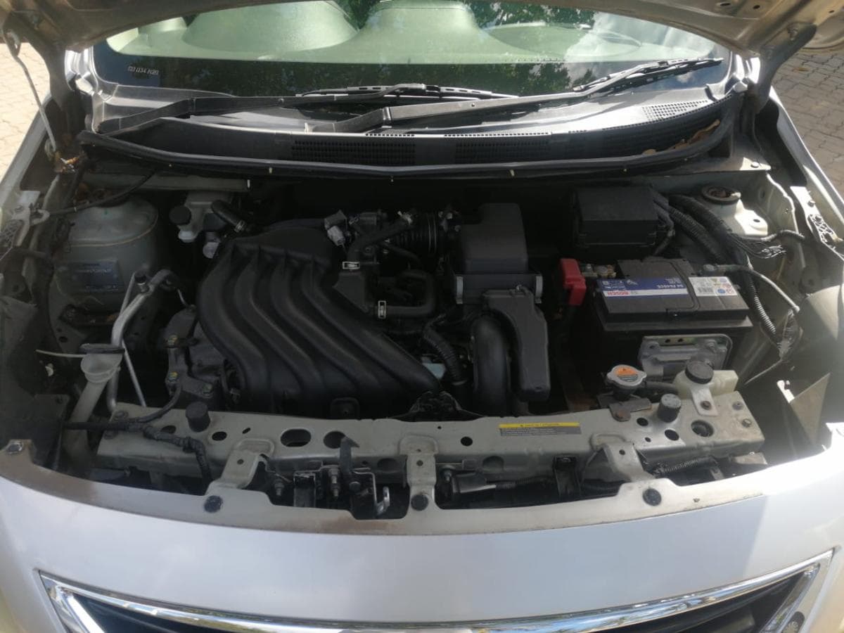 Nissan Almera · — image 9