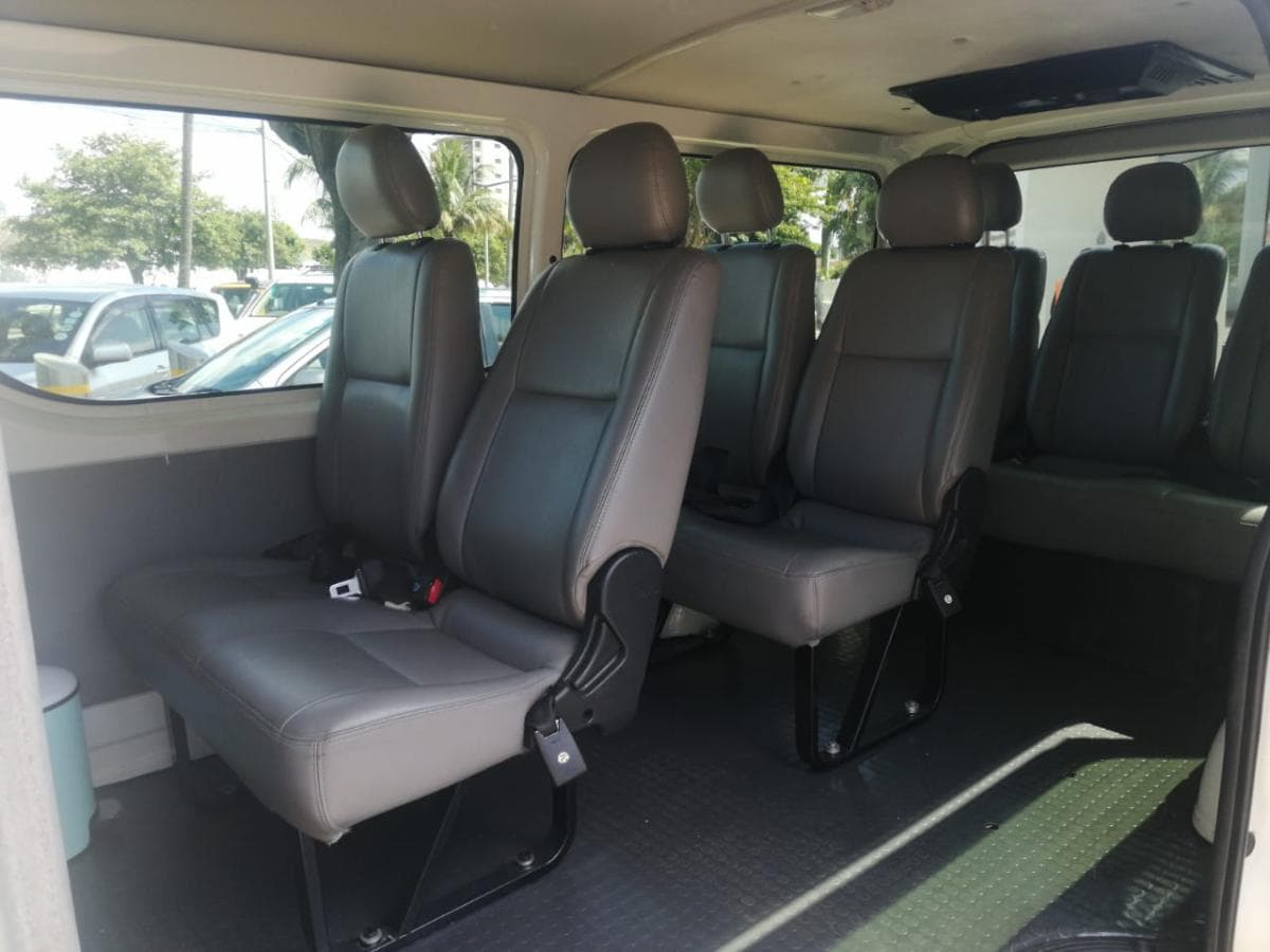 Toyota Hiace · — imagem 4